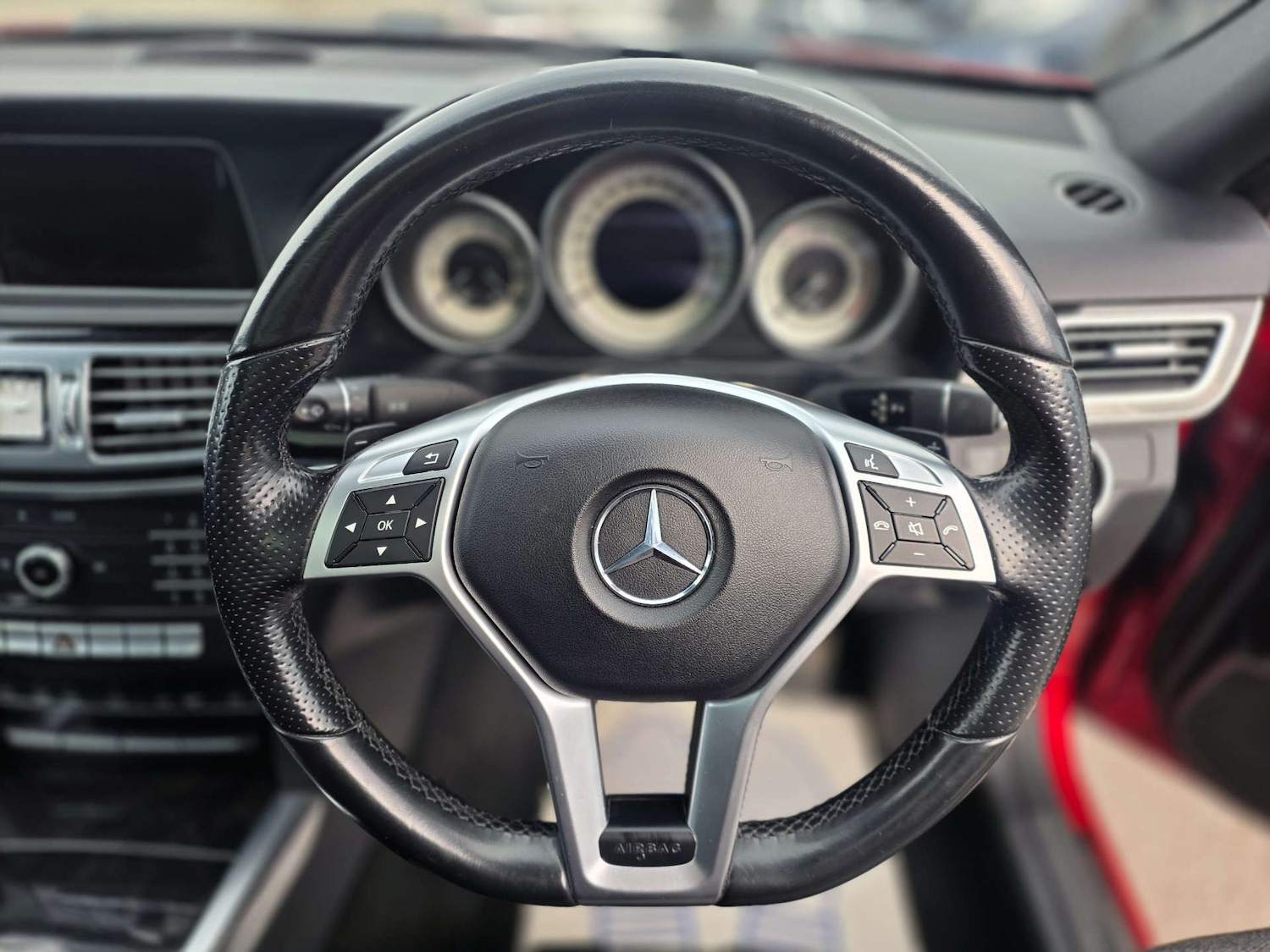 Used Mercedes-Benz E Class 2015 for sale - 77508826: Photo 36