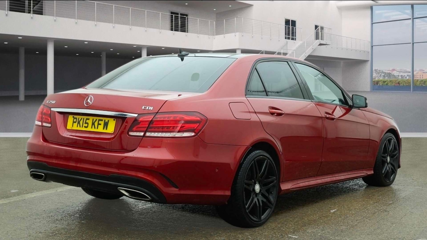 Used Mercedes-Benz E Class 2015 for sale - 77508826: Photo 4