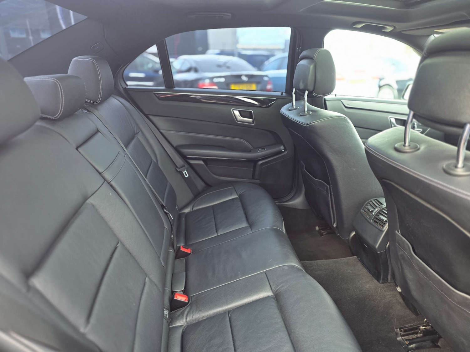 Used Mercedes-Benz E Class 2015 for sale - 77508826: Photo 64