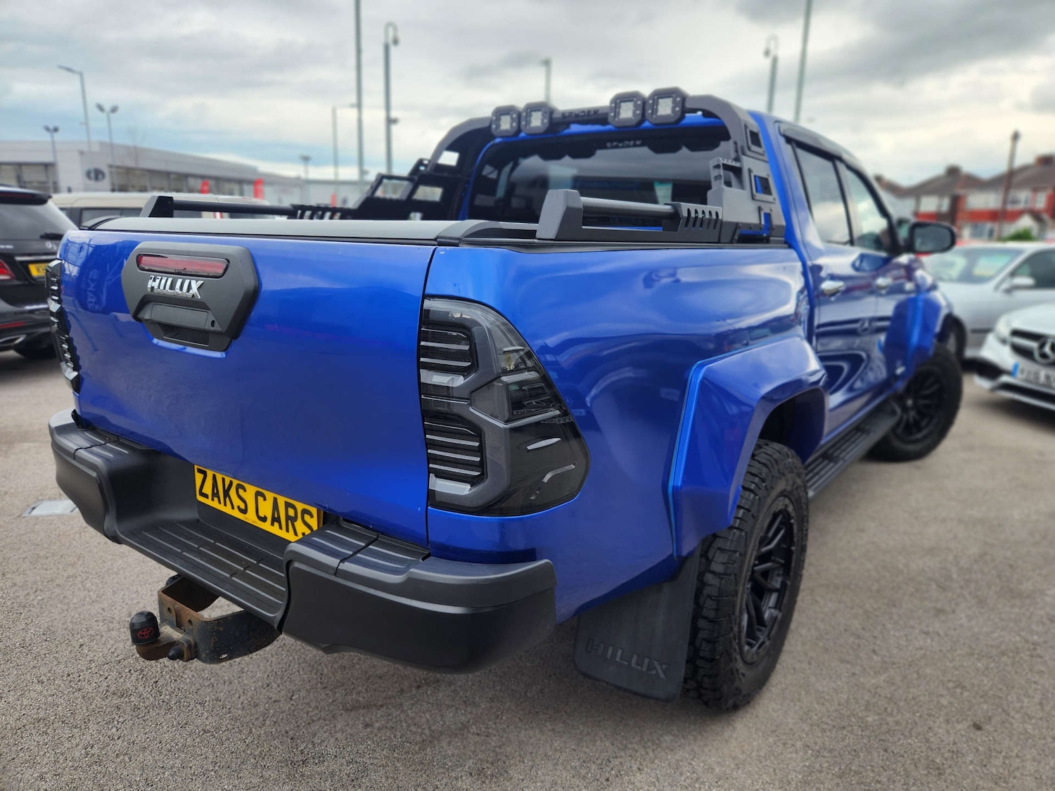 Used Toyota Hilux 2023 for sale - 76690628: Photo 33