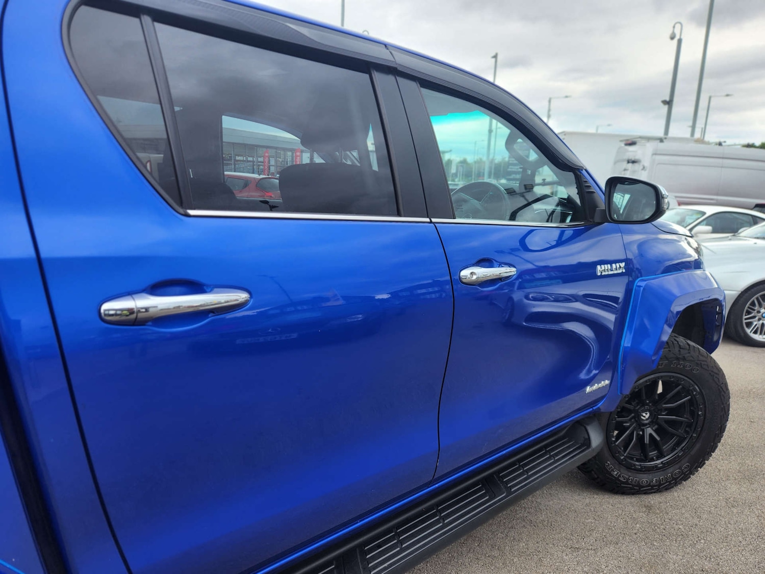 Used Toyota Hilux 2023 for sale - 76690628: Photo 35