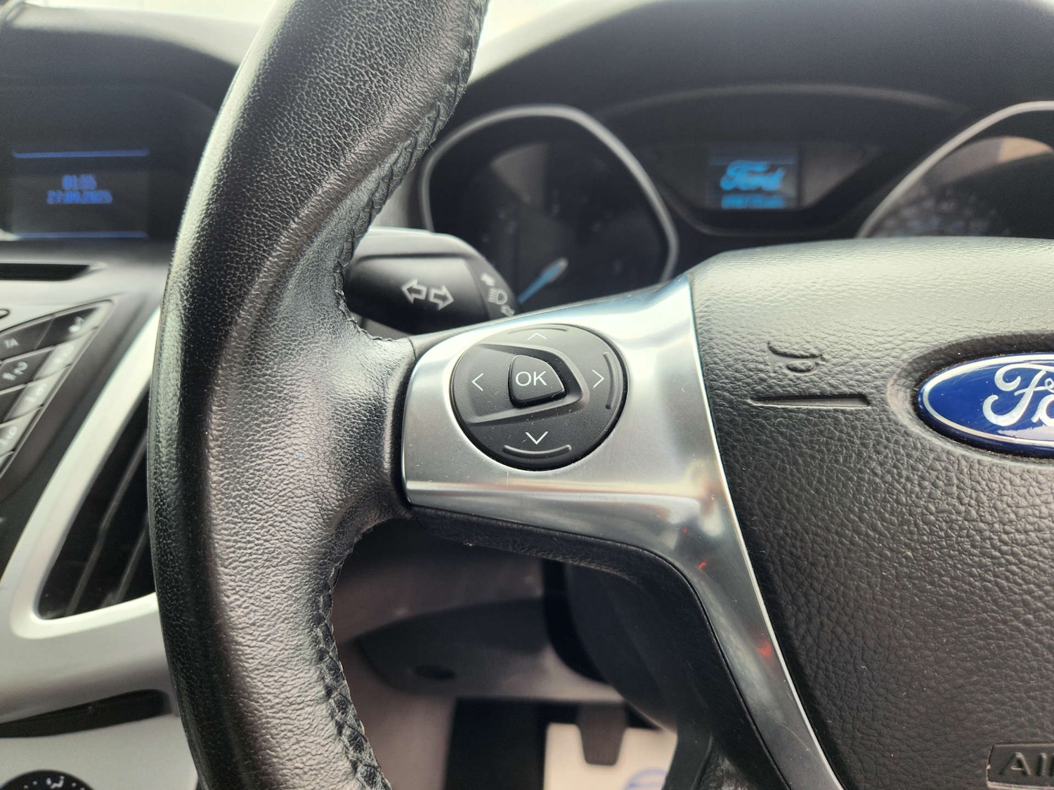 Used Ford Focus 2013 for sale - 76690640: Photo 28