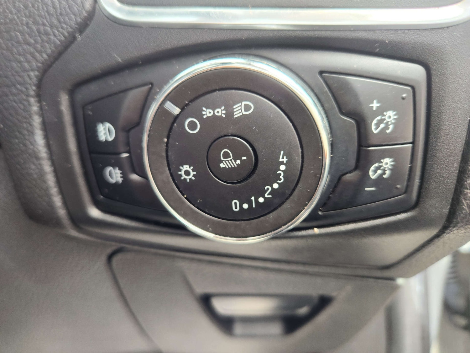 Used Ford Focus 2013 for sale - 76690640: Photo 33