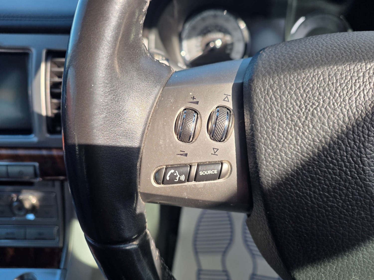 Used Jaguar XF 2010 for sale - 78003861: Photo 27