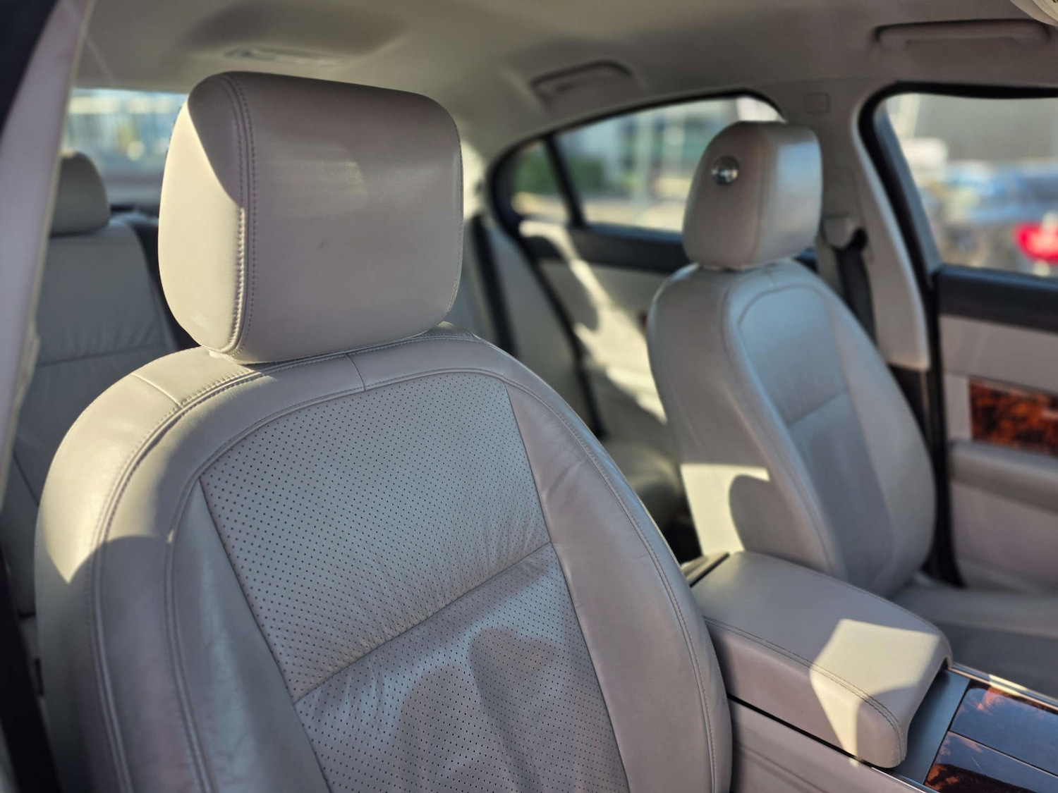 Used Jaguar XF 2010 for sale - 78003861: Photo 8