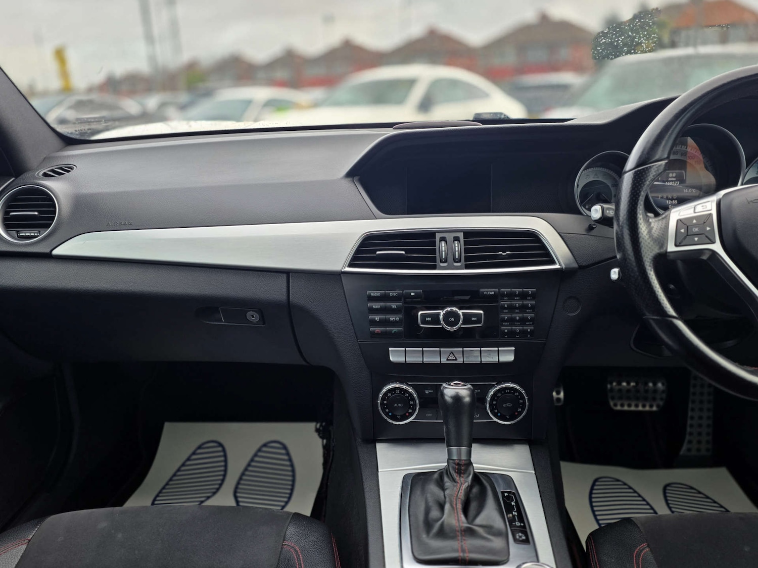 Used Mercedes-Benz C Class 2013 for sale - 76690650: Photo 40