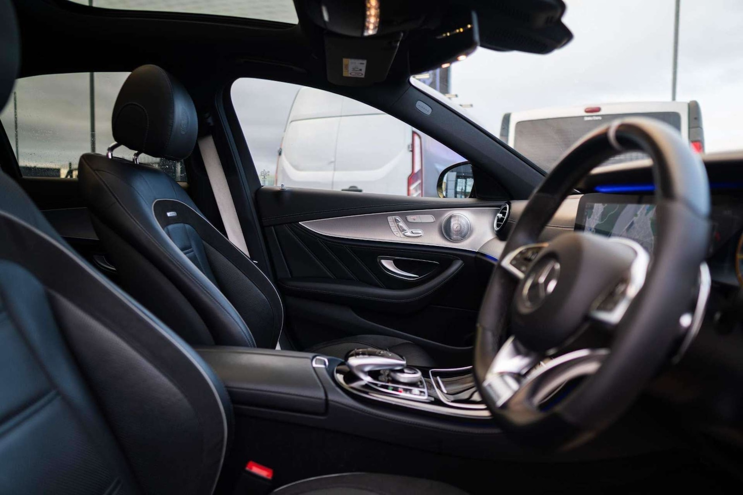 Used Mercedes-Benz E Class 2017 for sale - 76690622: Photo 35