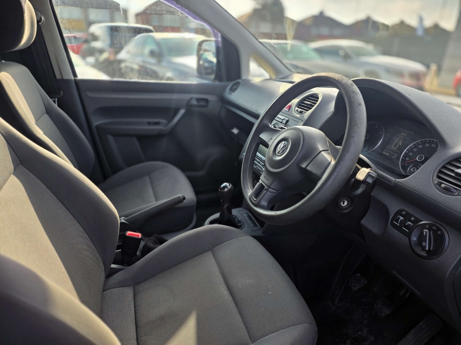 Used Volkswagen Caddy 2015 for sale - 77669332: Photo 10