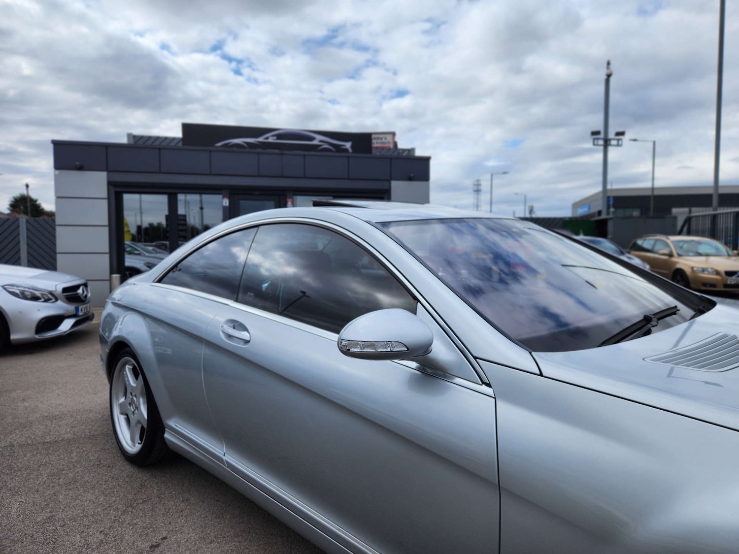 Used Mercedes-Benz CL 2007 for sale - 76690631: Photo 2