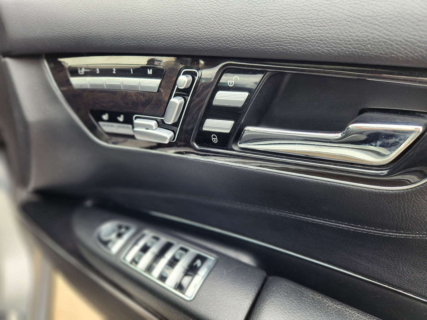 Used Mercedes-Benz CL 2007 for sale - 76690631: Photo 32