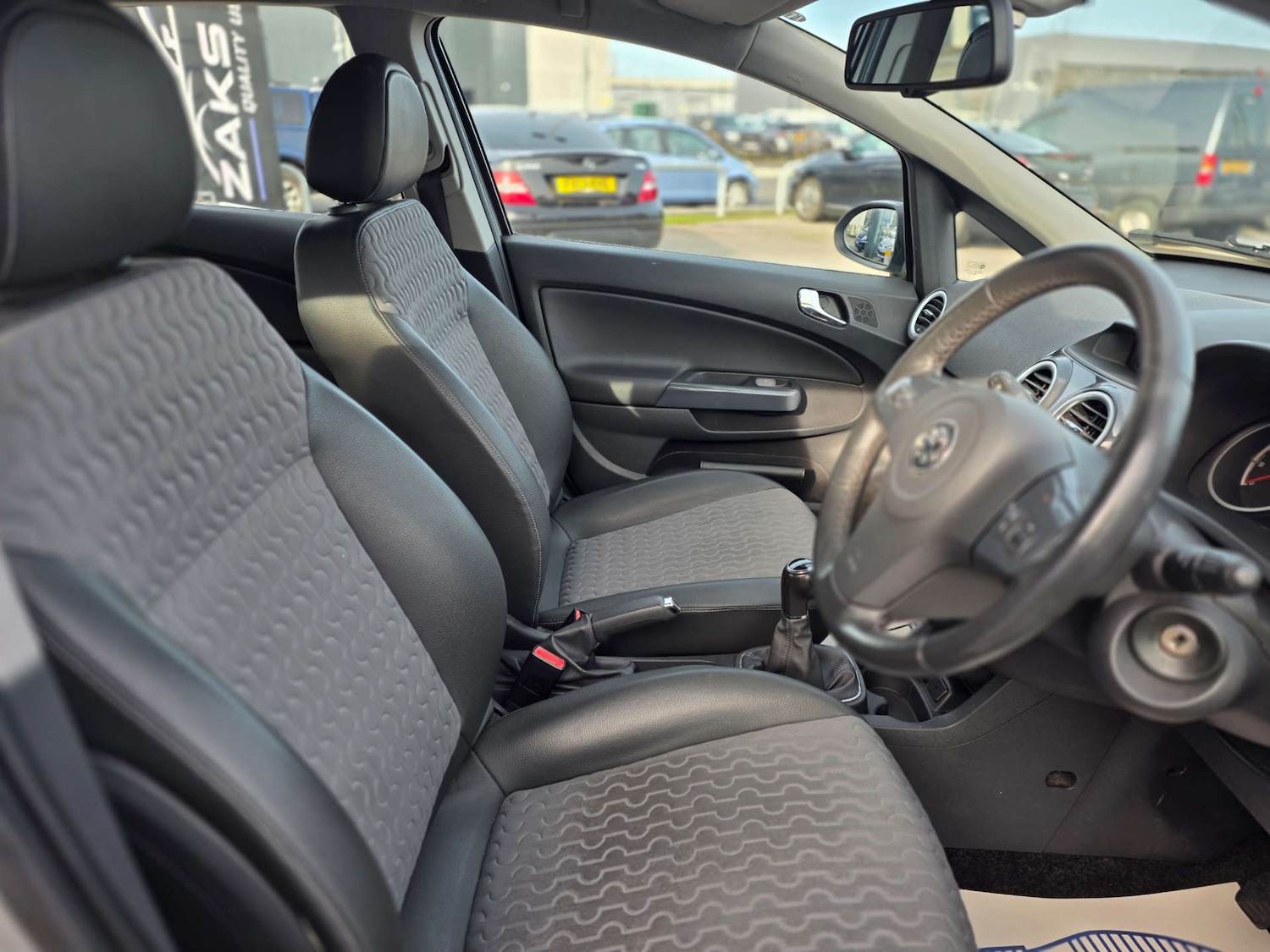 Used Vauxhall Corsa 2011 for sale - 78091368: Photo 5