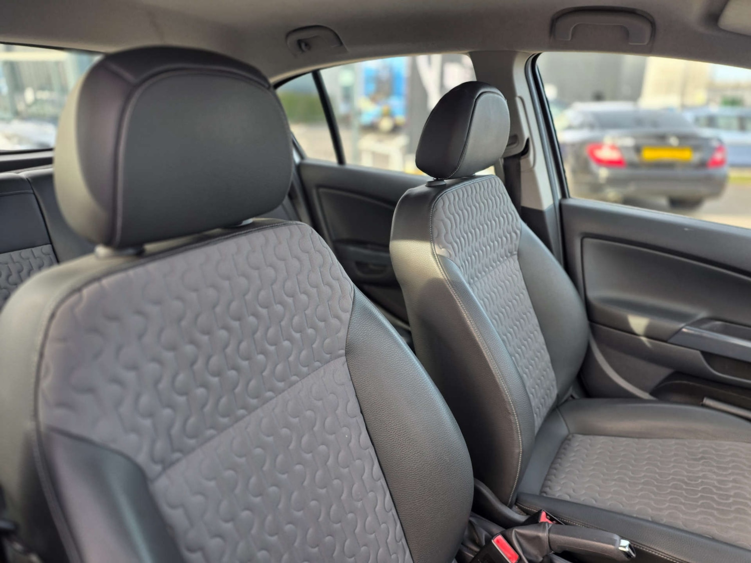 Used Vauxhall Corsa 2011 for sale - 78091368: Photo 6