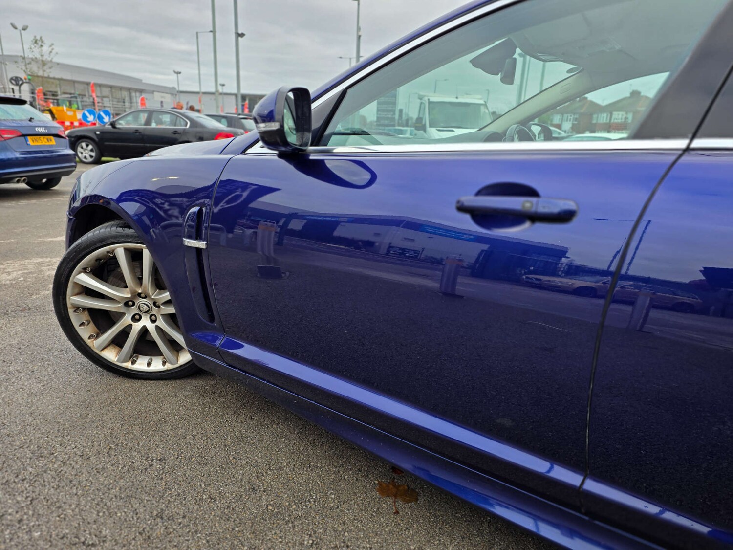 Used Jaguar XF 2011 for sale - 76690641: Photo 12