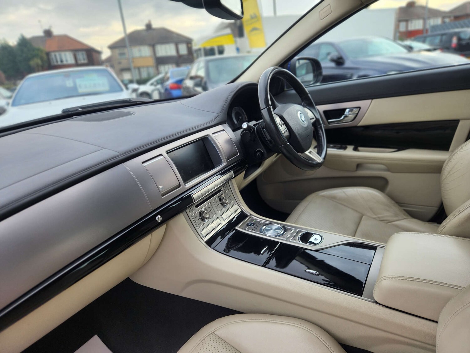 Used Jaguar XF 2011 for sale - 76690641: Photo 50