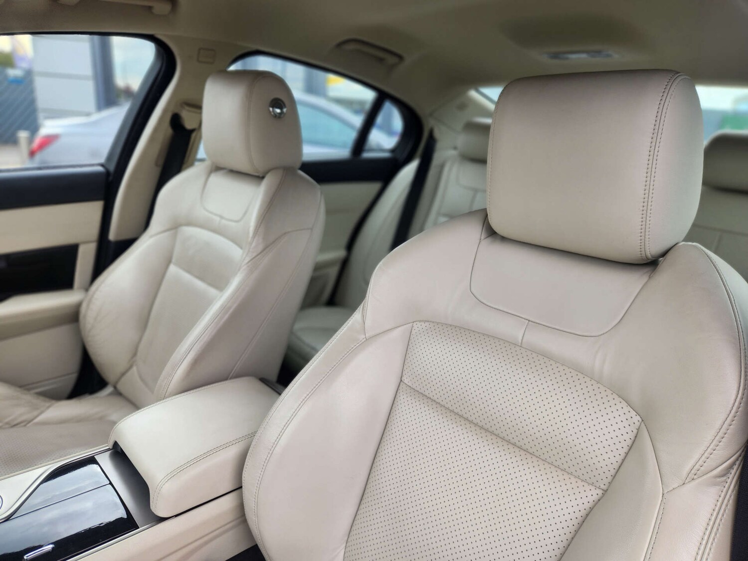 Used Jaguar XF 2011 for sale - 76690641: Photo 52