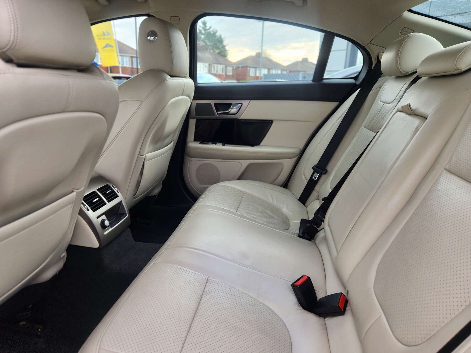 Used Jaguar XF 2011 for sale - 76690641: Photo 54