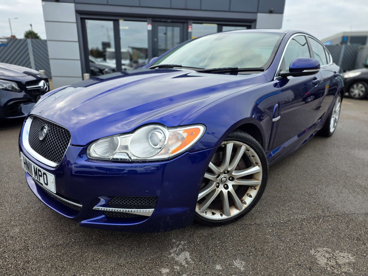 Used Jaguar XF 2011 for sale - 76690641: Photo 8