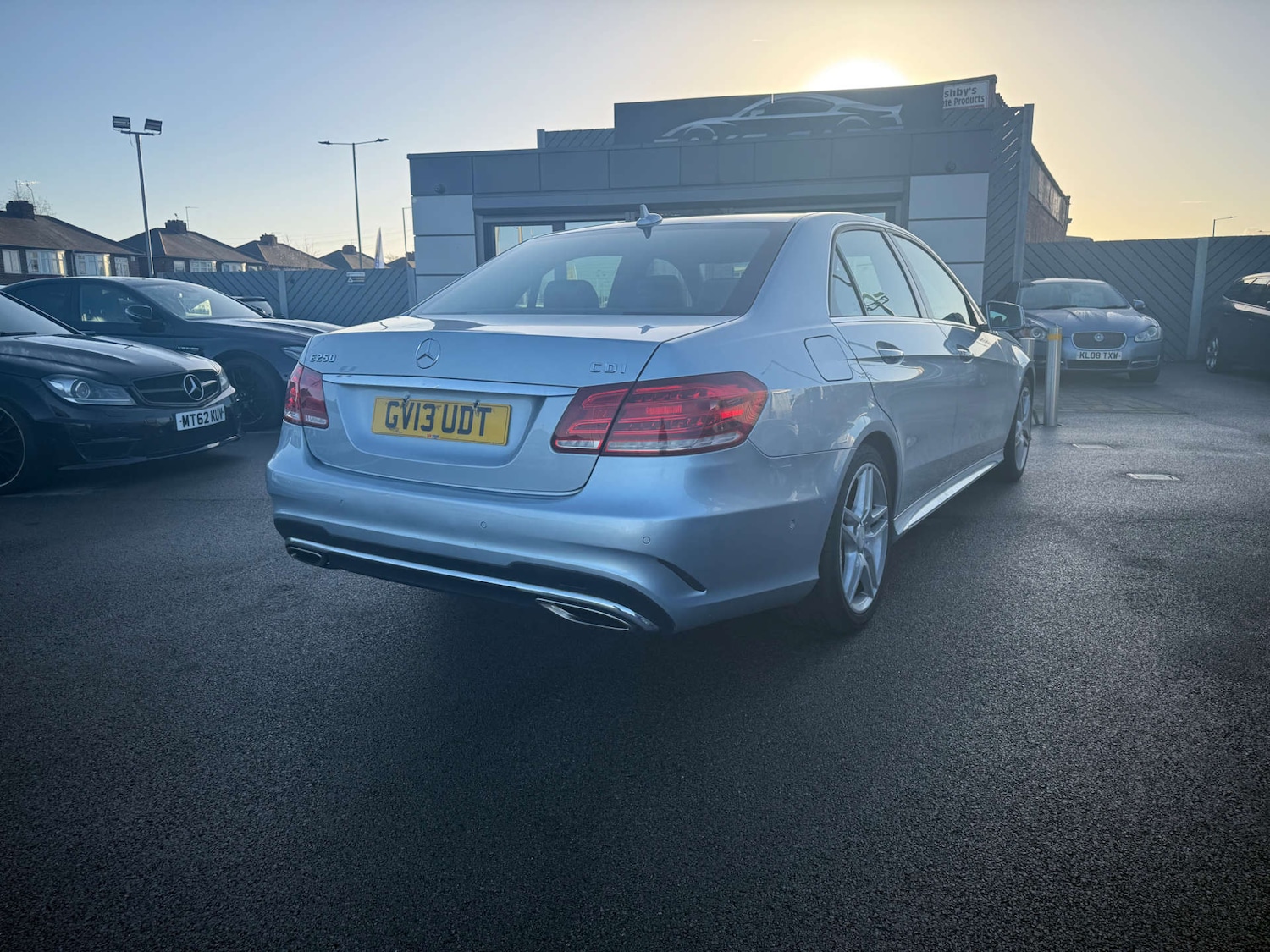 Used Mercedes-Benz E Class 2013 for sale - 76690661: Photo 11