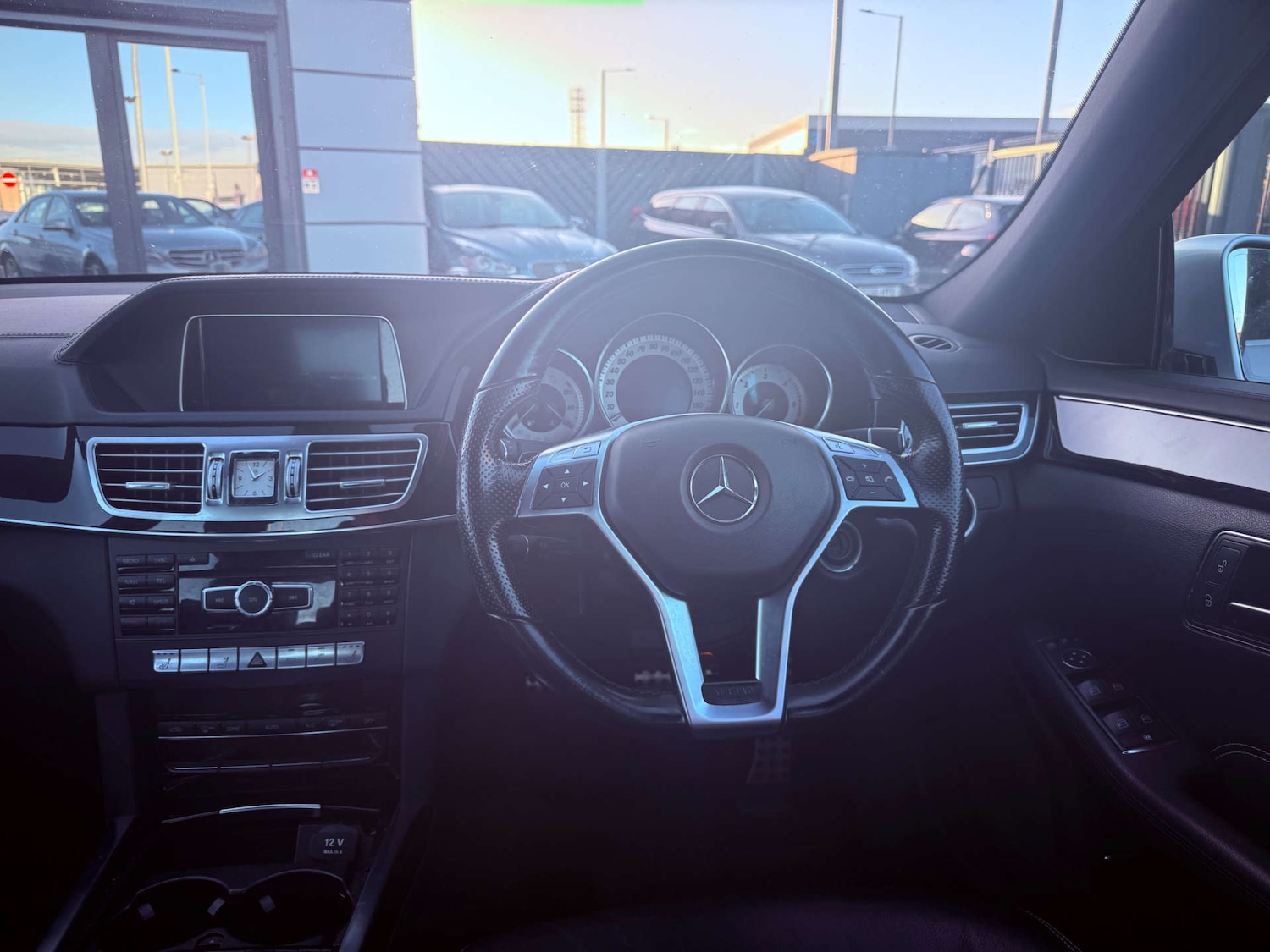 Used Mercedes-Benz E Class 2013 for sale - 76690661: Photo 13