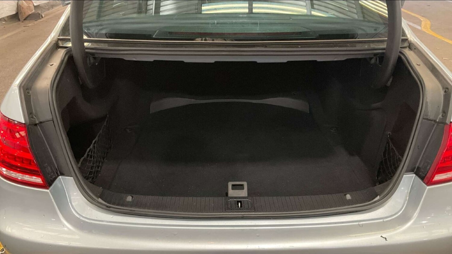 Used Mercedes-Benz E Class 2013 for sale - 76690661: Photo 19