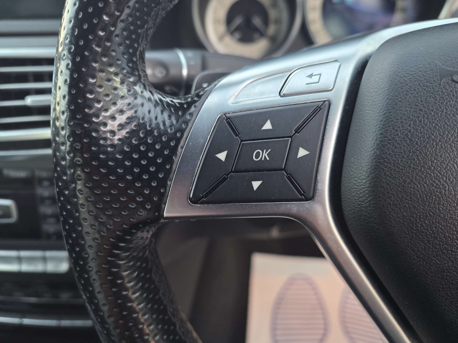 Used Mercedes-Benz E Class 2013 for sale - 76690661: Photo 30