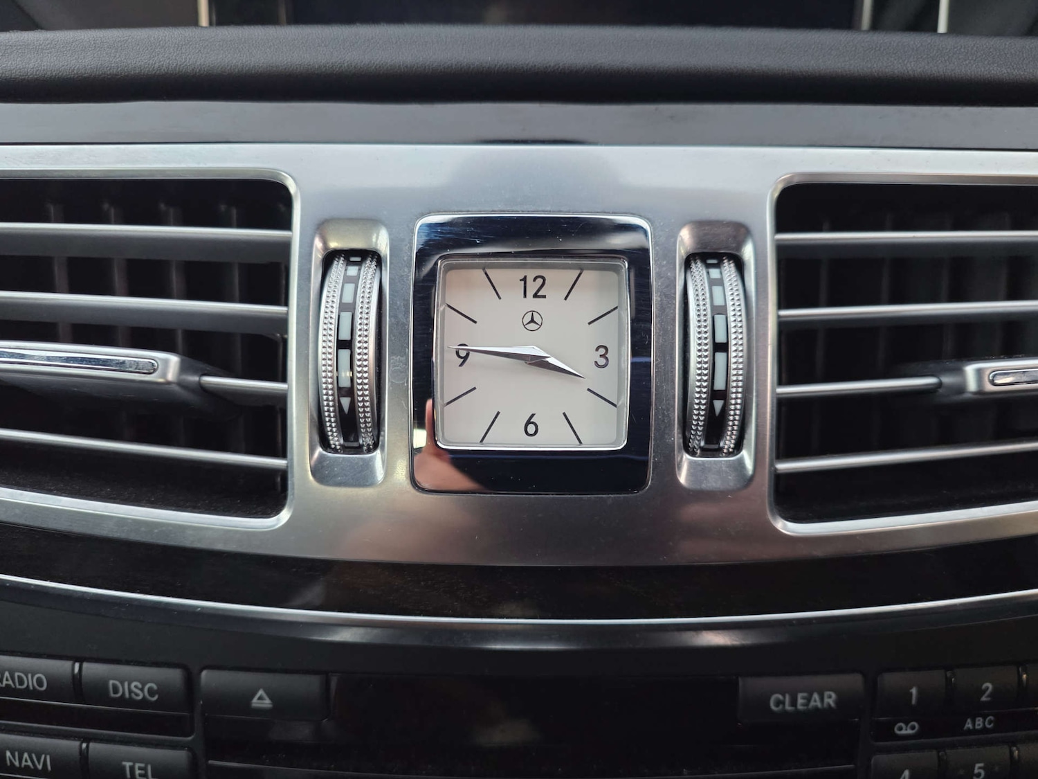 Used Mercedes-Benz E Class 2013 for sale - 76690661: Photo 42