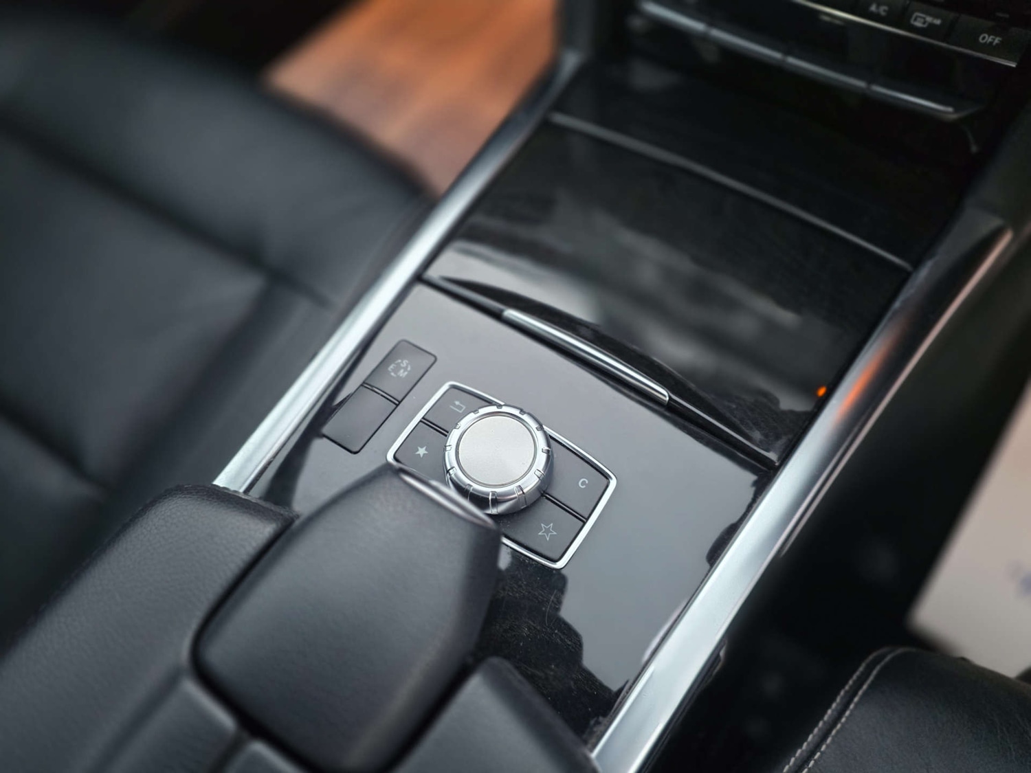 Used Mercedes-Benz E Class 2013 for sale - 76690661: Photo 47