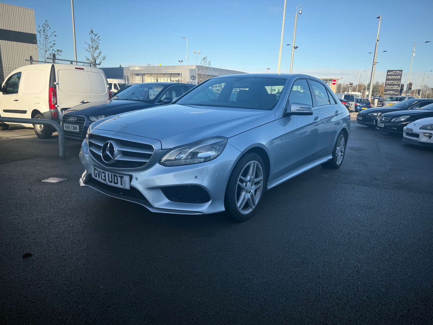 Used Mercedes-Benz E Class 2013 for sale - 76690661: Photo 5