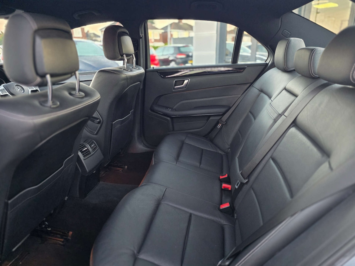 Used Mercedes-Benz E Class 2013 for sale - 76690661: Photo 56