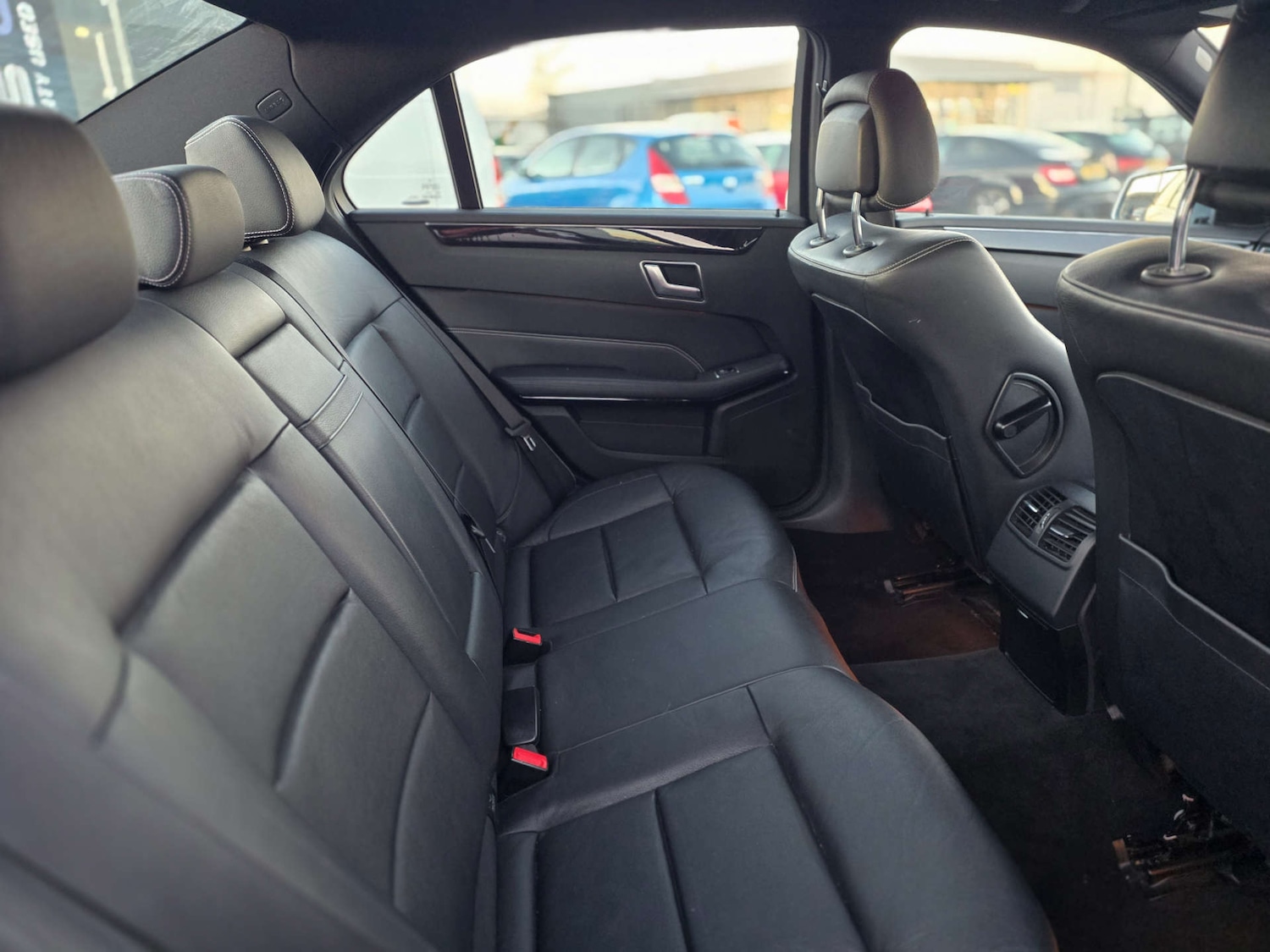 Used Mercedes-Benz E Class 2013 for sale - 76690661: Photo 58