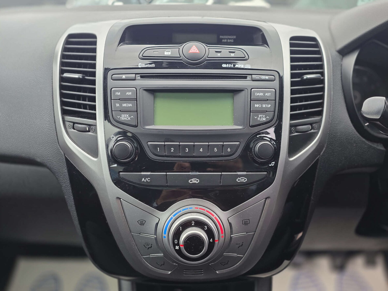 Used Hyundai Ix20 2012 for sale - 77053374: Photo 40