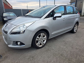 Used Peugeot 5008 2013 for sale - 77099985: Photo