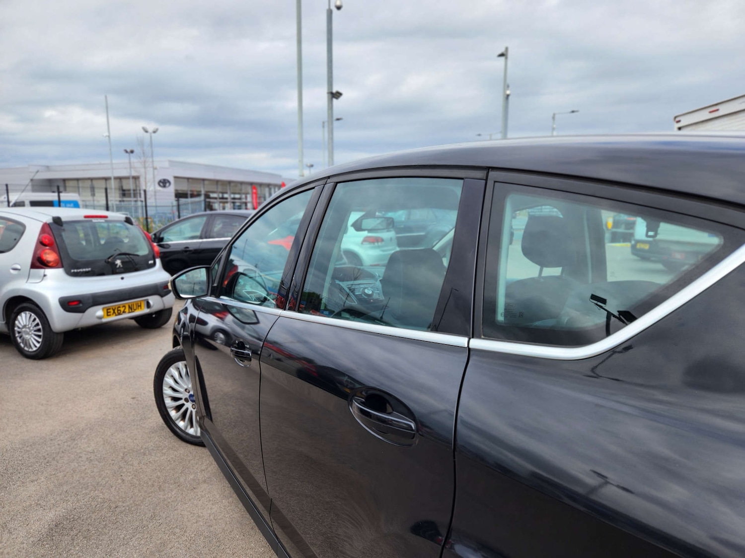 Used Ford C-Max 2011 for sale - 76690630: Photo 11