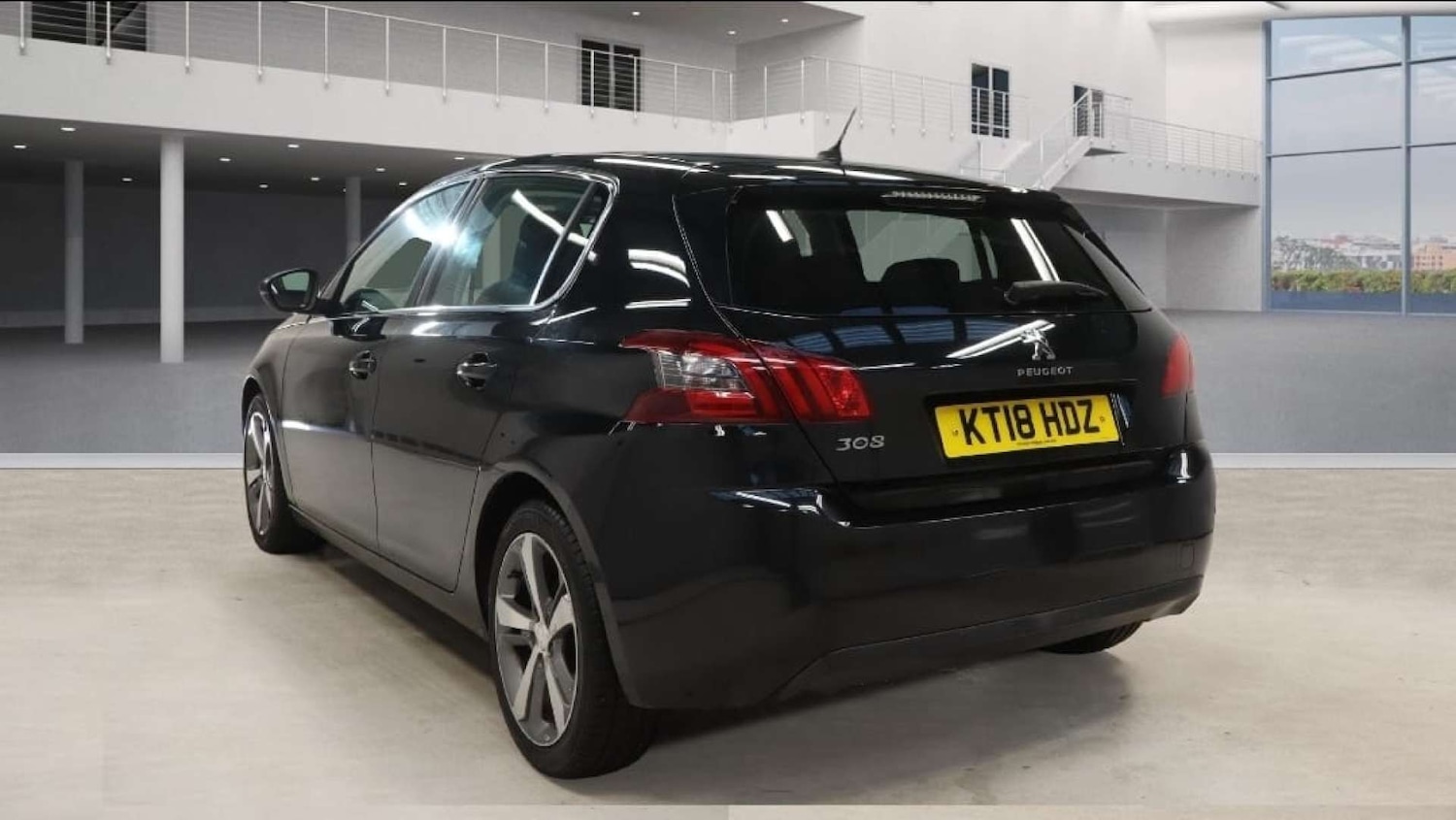 Used Peugeot 308 2018 for sale - 77165452: Photo 7