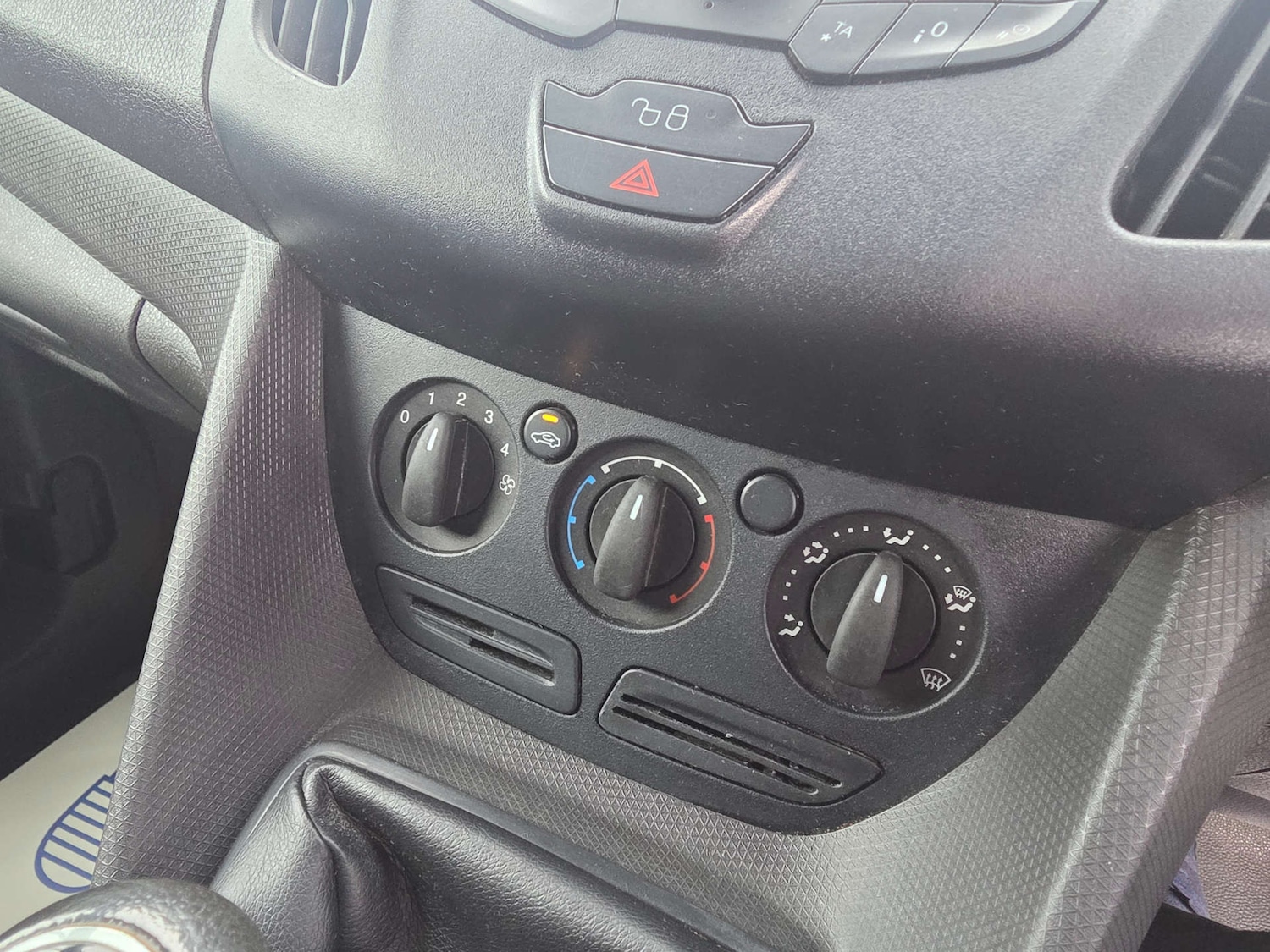 Used Ford Transit Connect 2016 for sale - 77629509: Photo 32