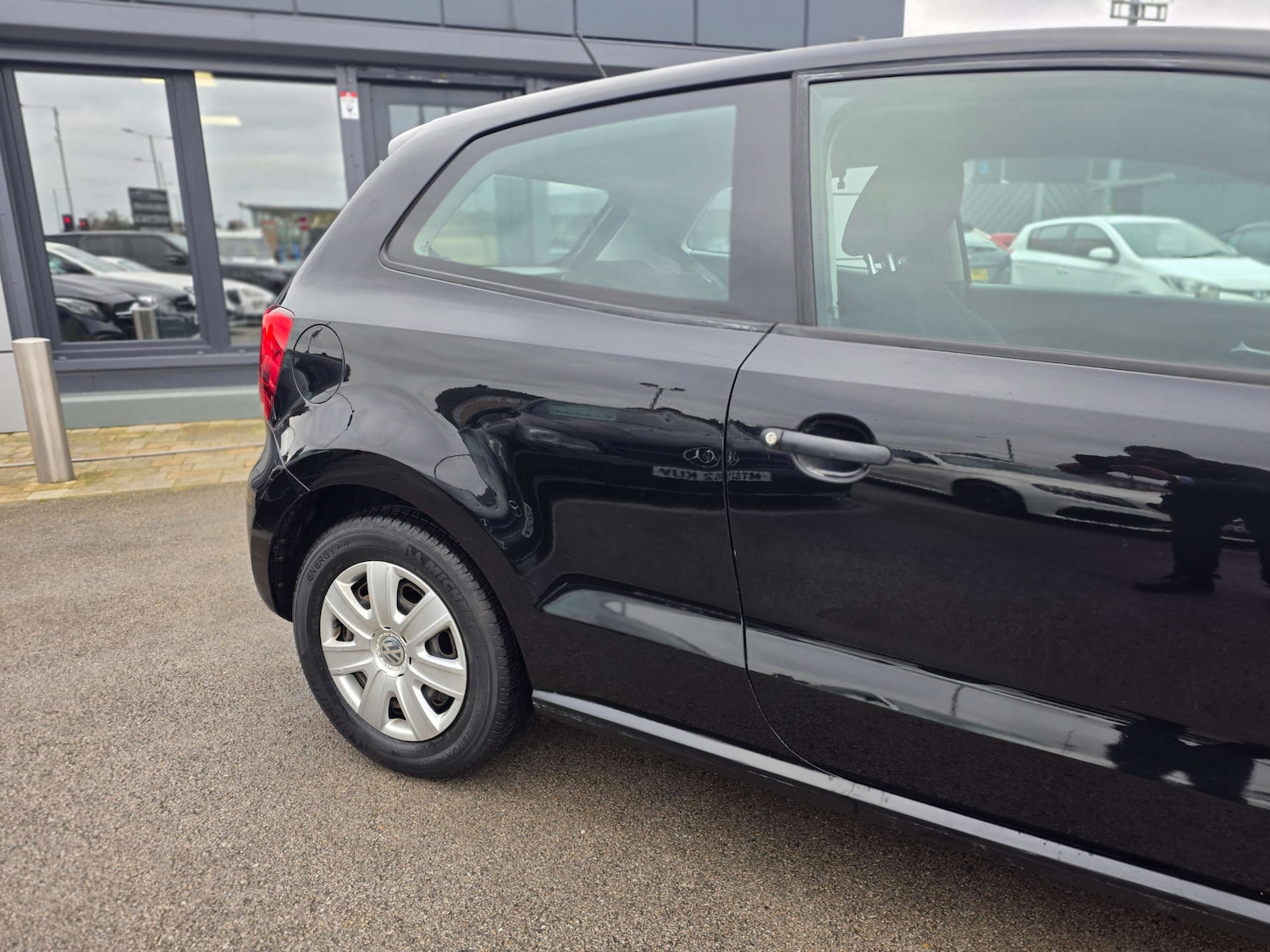 Used Volkswagen Polo 2010 for sale - 77053371: Photo 3