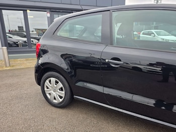 Used Volkswagen Polo 2010 for sale - 77053371: Photo