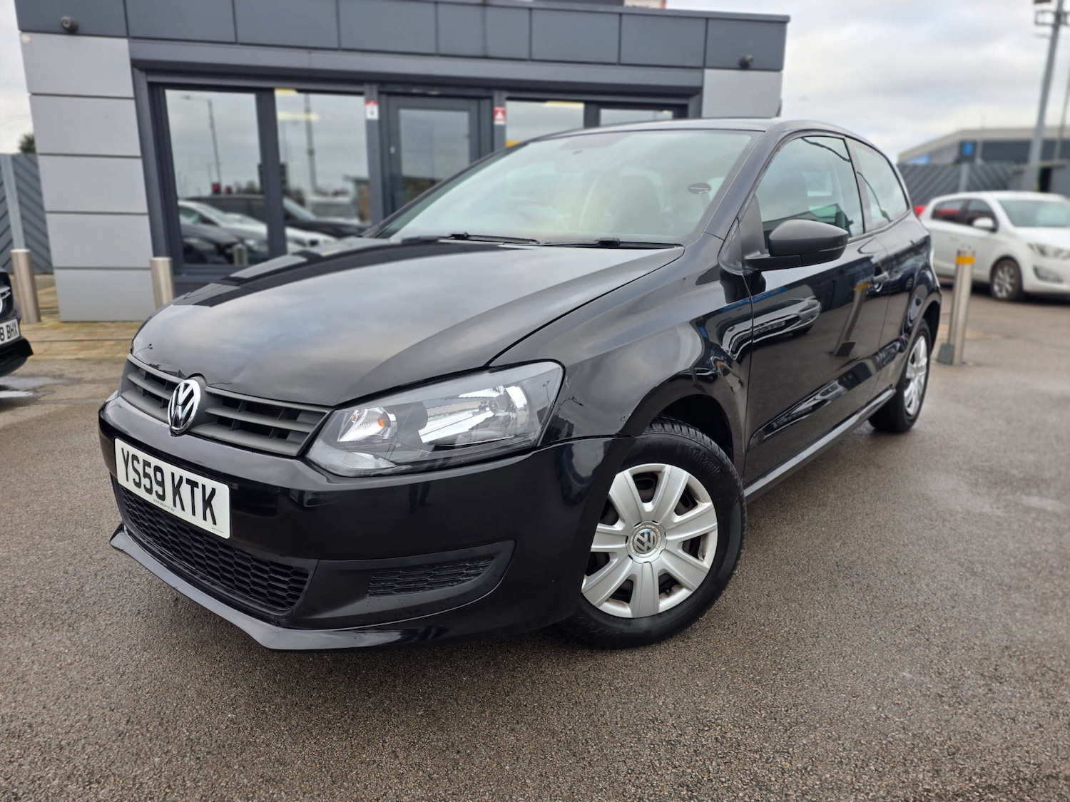 Used Volkswagen Polo 2010 for sale - 77053371: Photo 6