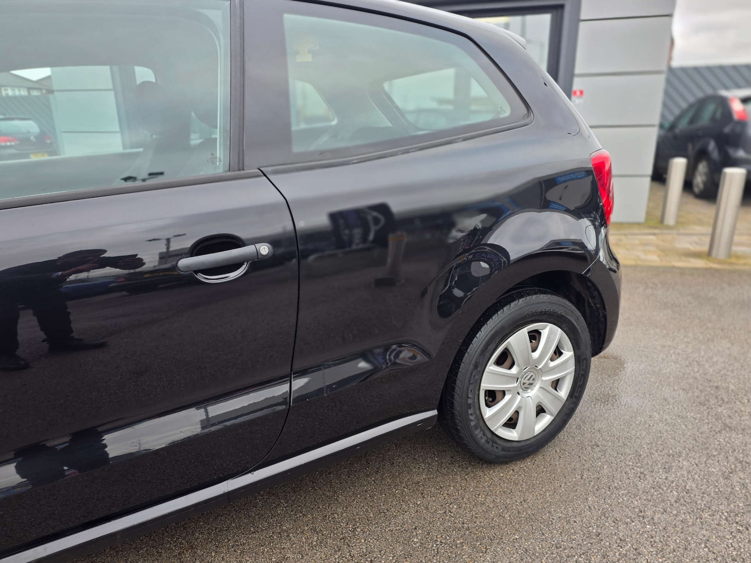 Used Volkswagen Polo 2010 for sale - 77053371: Photo 8