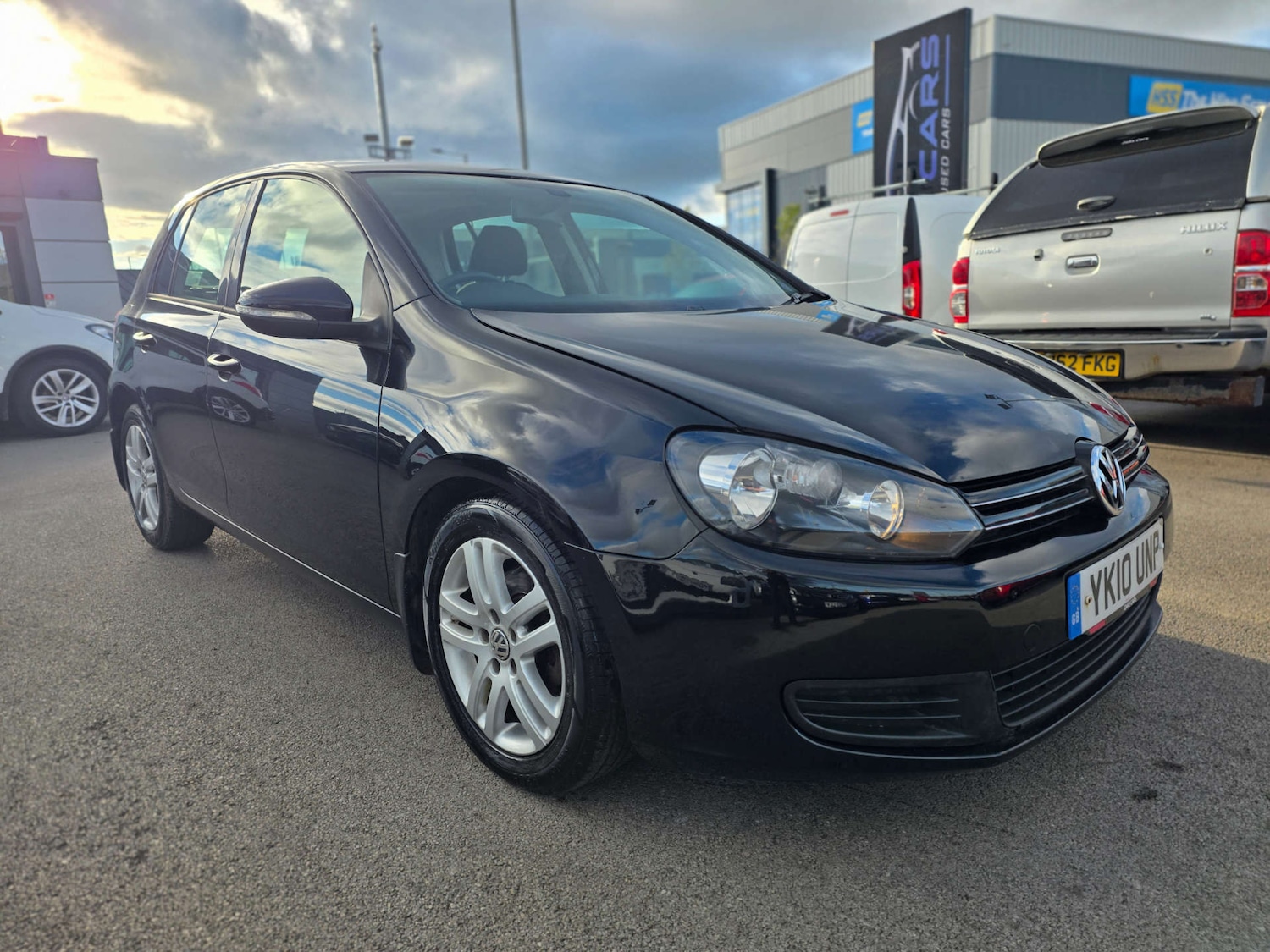 Used Volkswagen Golf 2010 for sale - 76690645: Photo 1