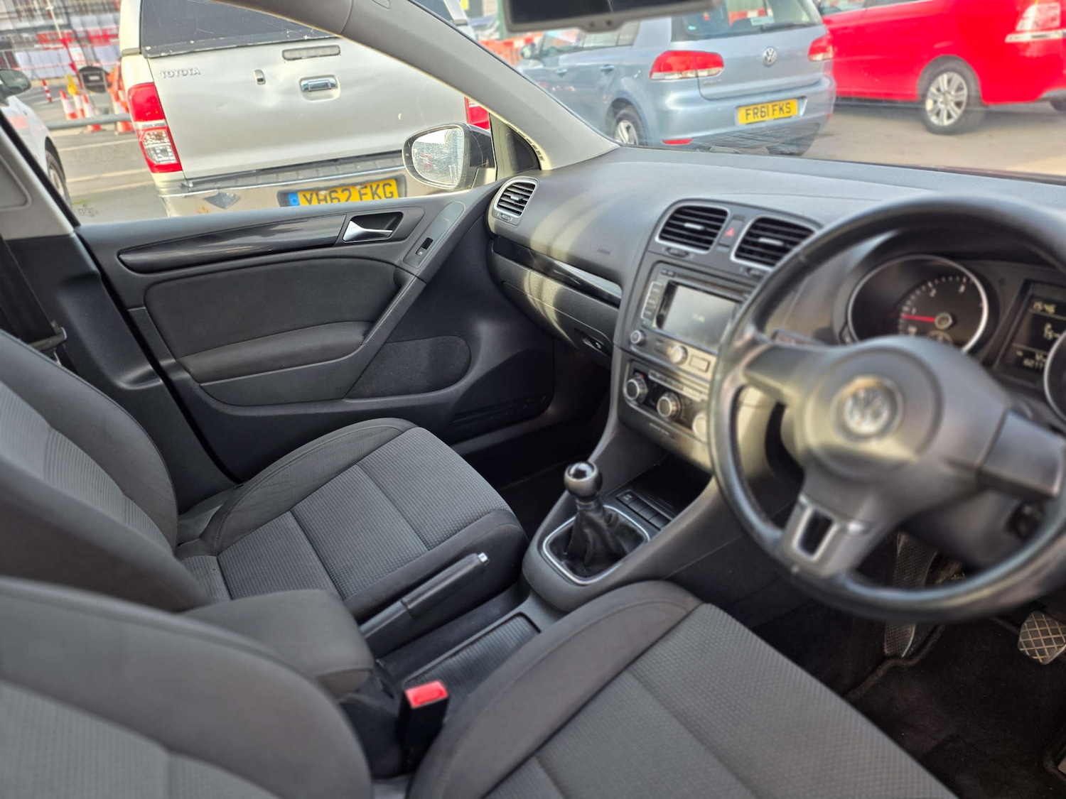 Used Volkswagen Golf 2010 for sale - 76690645: Photo 11