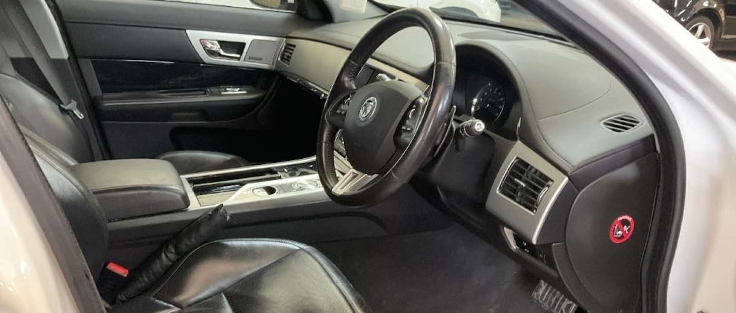 Used Jaguar XF 2013 for sale - 76690632: Photo 6