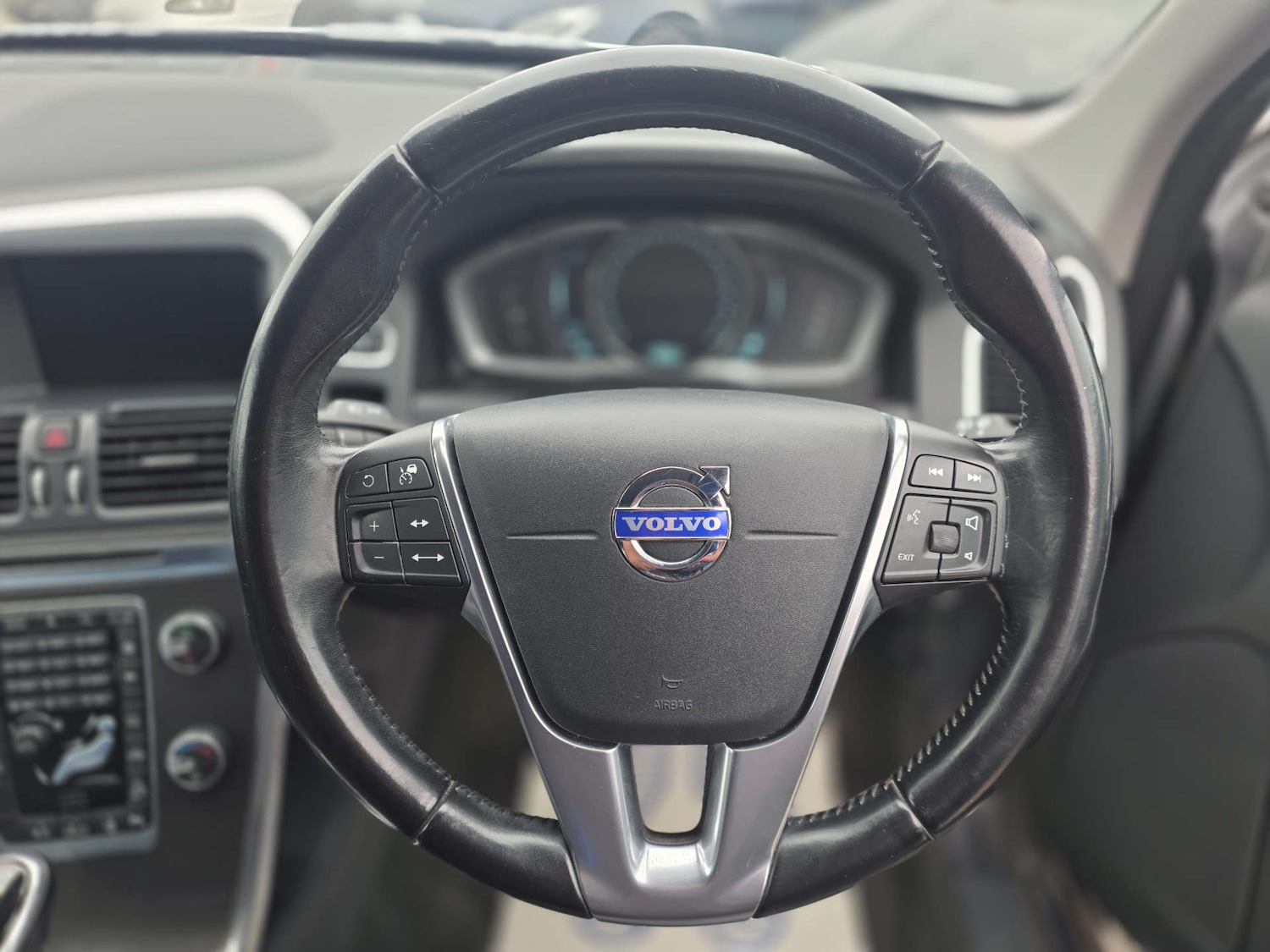 Used Volvo XC60 2014 for sale - 78011971: Photo 28