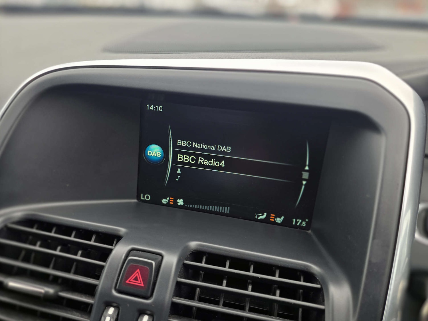 Used Volvo XC60 2014 for sale - 78011971: Photo 33