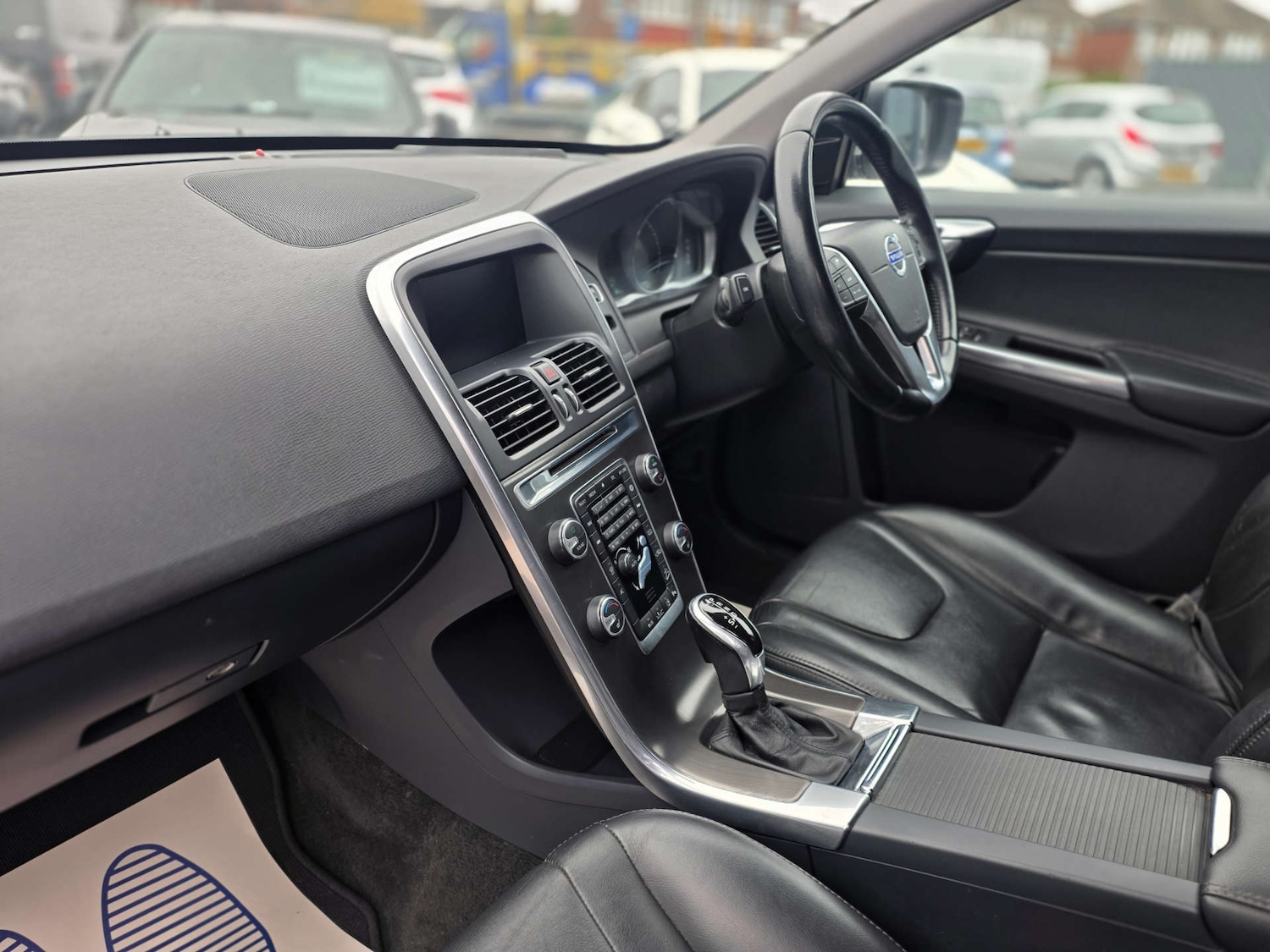 Used Volvo XC60 2014 for sale - 78011971: Photo 47