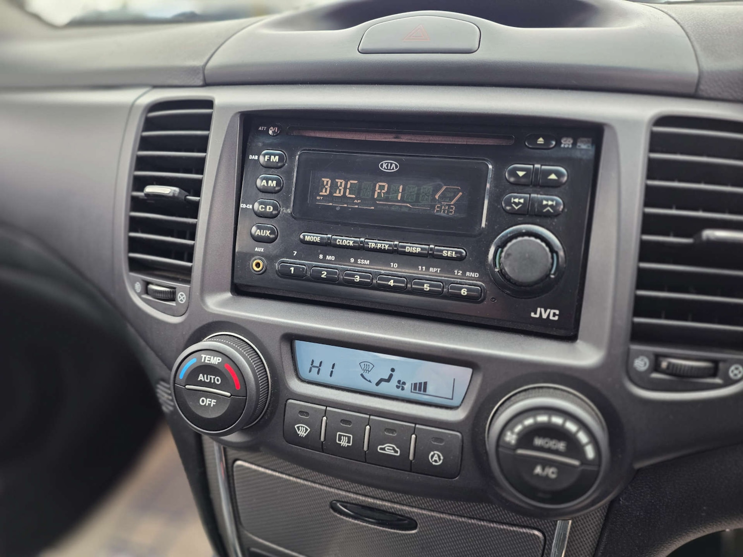 Used Kia Magentis 2006 for sale - 76690639: Photo 16