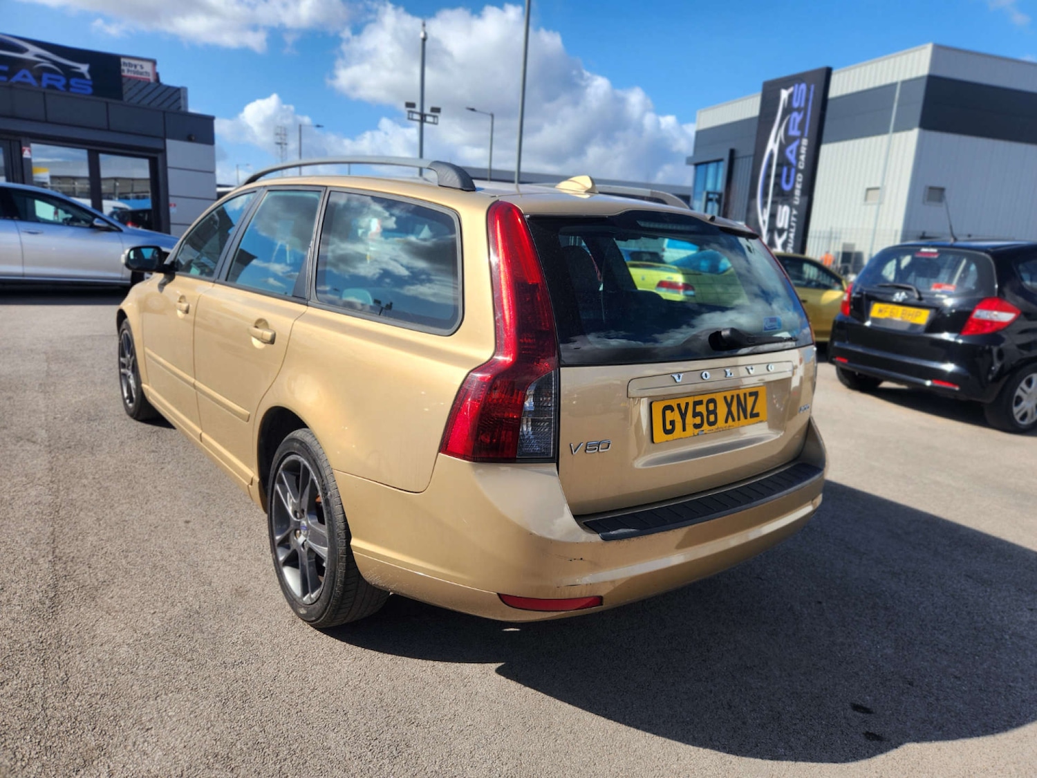 Used Volvo V50 2008 for sale - 76690624: Photo 7