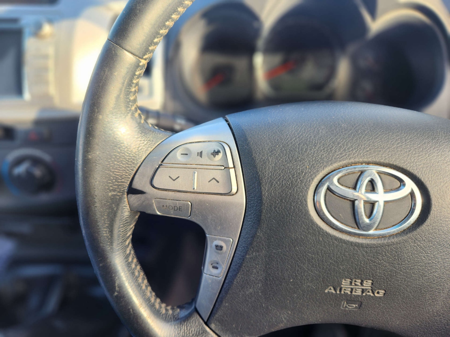 Used Toyota Hilux 2012 for sale - 76690627: Photo 30