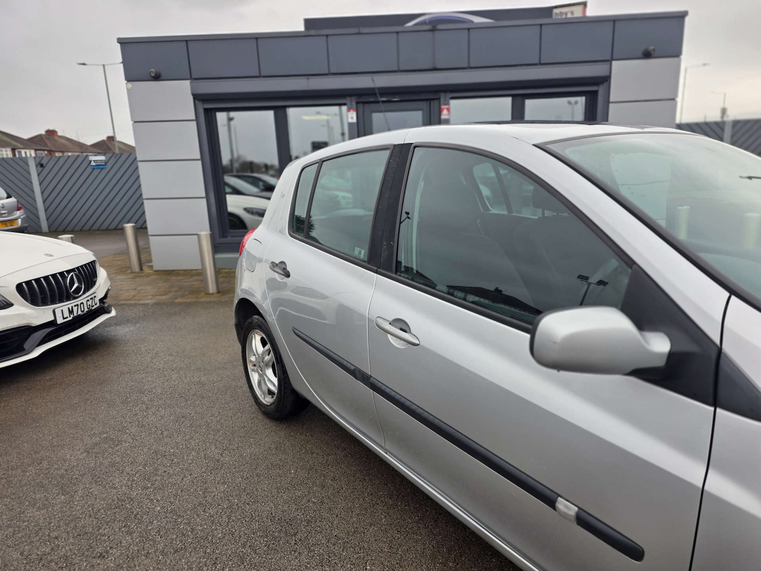 Used Renault Clio 2008 for sale - 78003818: Photo 2