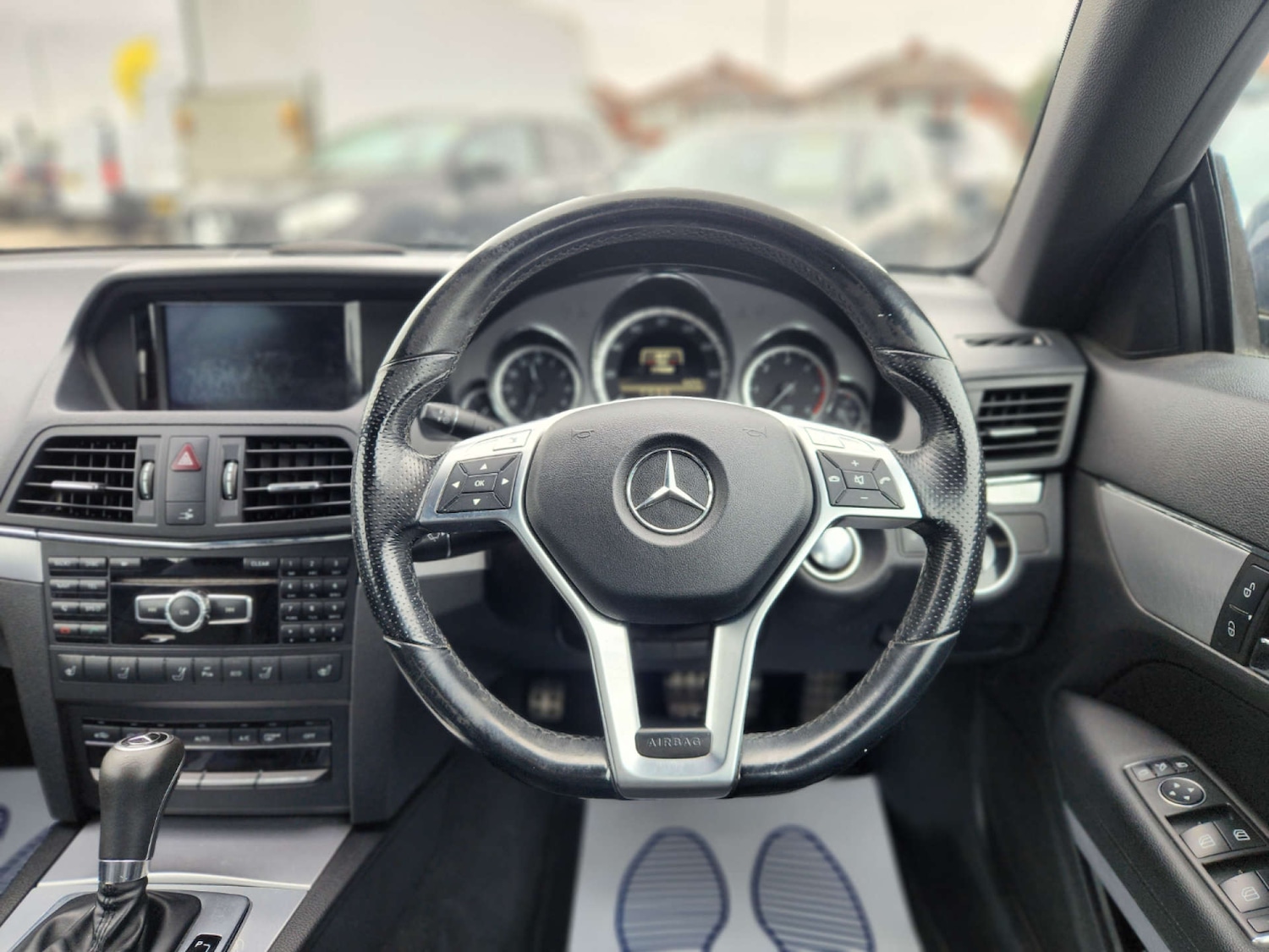 Used Mercedes-Benz E Class 2012 for sale - 77891360: Photo 36